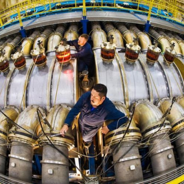 Có gì bên trong cỗ máy tái tạo được bom hạt nhân và hố đen Vũ trụ ở Mexico?