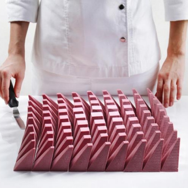 Thuật toán cũng có thể tạo ra những chiếc bánh ngọt đẹp như những tác phẩm trừu tượng.