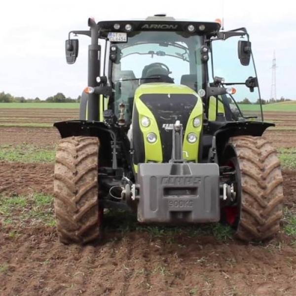 Cách mà người nước ngoài cày đất cho ruộng