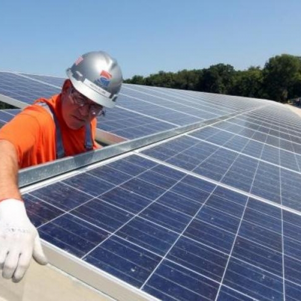 Top 10 quốc gia dẫn đầu trong việc tạo ra điện nhờ năng lượng mặt trời