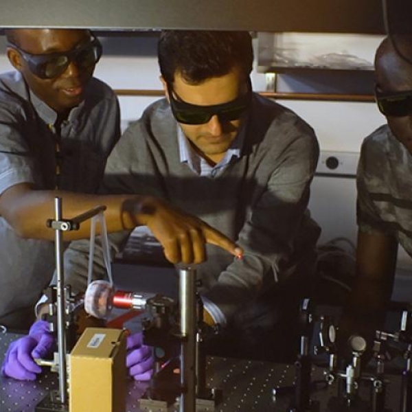 10 đột phá vật lí của năm 2017