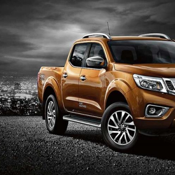 Nissan Navara tính mượn động cơ Mercedes-Benz X-Class 2018 để cạnh tranh Ford Ranger Raptor